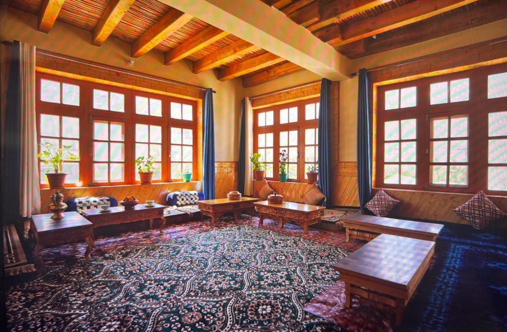 Guru View Home Stay Padam Exteriér fotografie